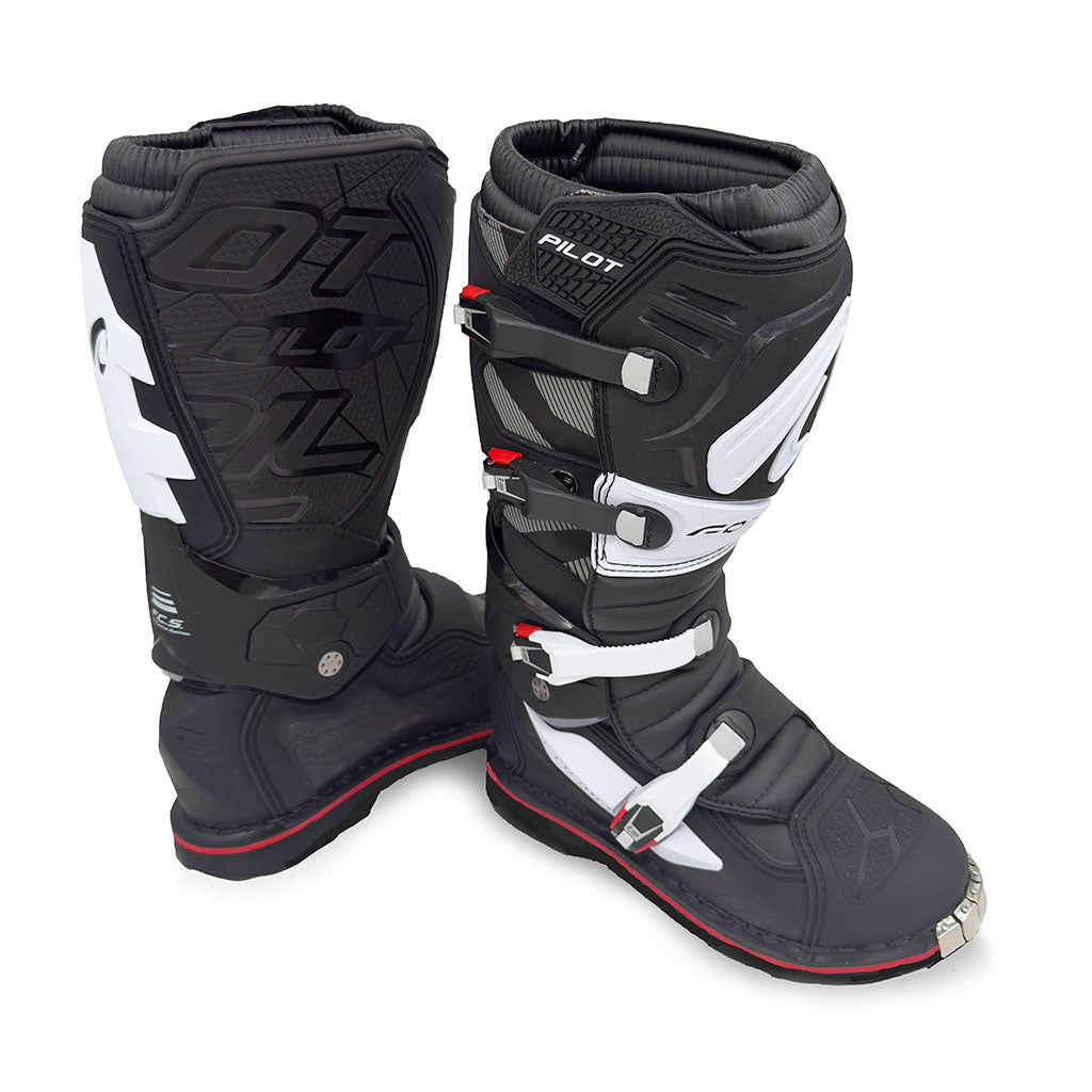 Forma Pilot FX motocross boots racing mx gear riding supercross tech fox sg 12 10 7 8 home main footwear motorcycle gearne alpine sidi