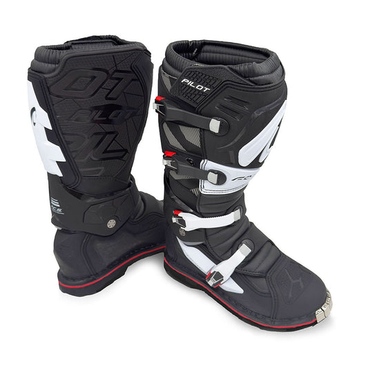 Forma Pilot FX motocross boots racing mx gear riding supercross tech fox sg 12 10 7 8 home main footwear motorcycle gearne alpine sidi